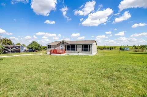 9312 1st St, Joshua, TX 76058