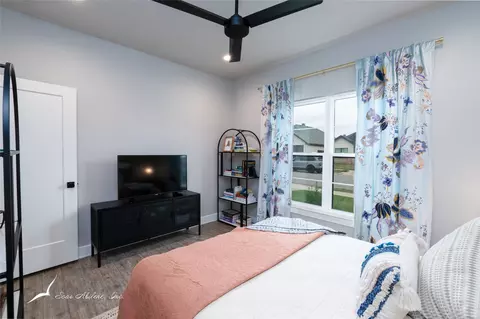 Bedroom - 4517 Seals Ln, Abilene, TX 79606 photo 3 of 8