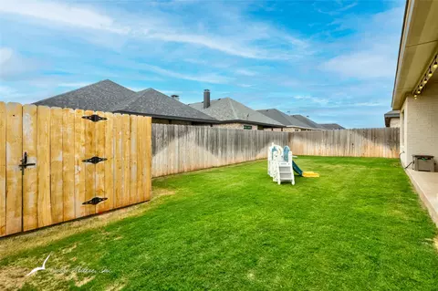 Exterior - 4517 Seals Ln, Abilene, TX 79606 photo 3 of 4