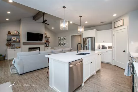 Kitchen - 4517 Seals Ln, Abilene, TX 79606 photo 2 of 4