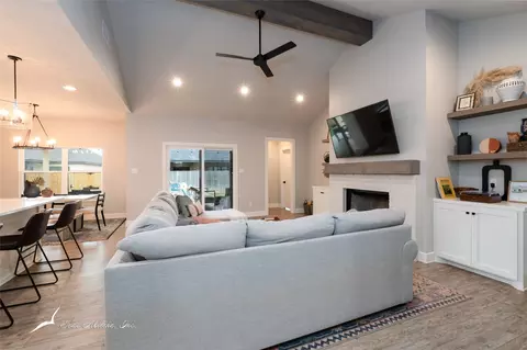 Living - 4517 Seals Ln, Abilene, TX 79606 photo 1 of 3