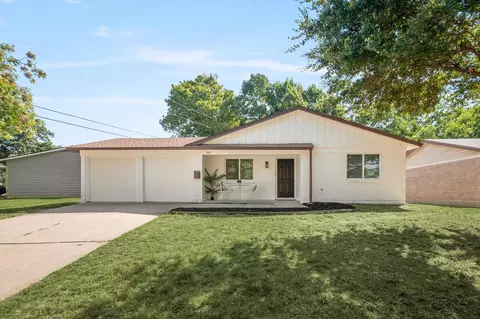 407 Franklin Dr, Euless, TX 76040