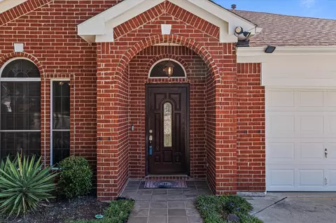 3705 Kirby Dr, Denton, TX 76210