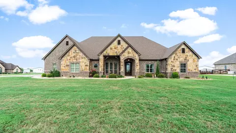 9401 Jadine Ln, Justin, TX 76247