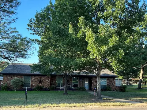 132 Timberline Dr N, Colleyville, TX 76034