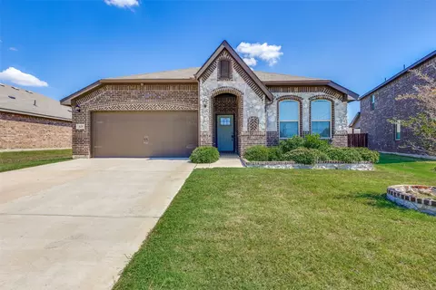 621 Autumn Ave, Justin, TX 76247