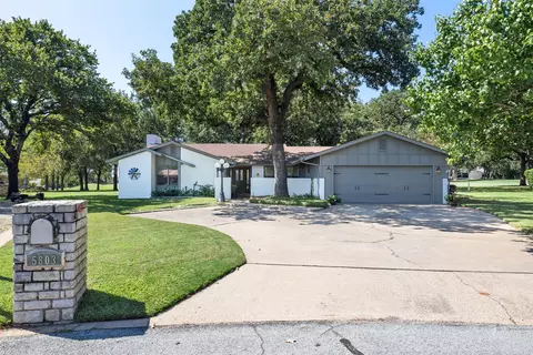 5803 Conejos Dr, Granbury, TX 76049