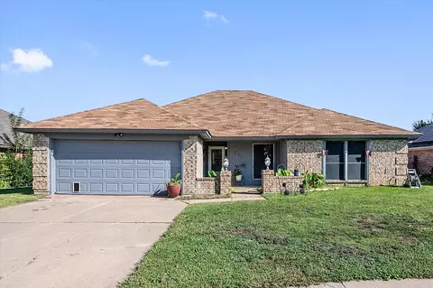 807 Fondren Dr, Arlington, TX 76001