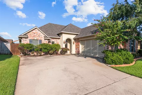 310 Antietam Dr, Bossier City, LA 71112