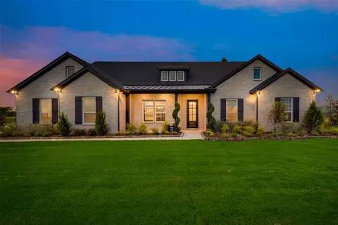 1530 Emilia Dr, Farmersville, TX 75442