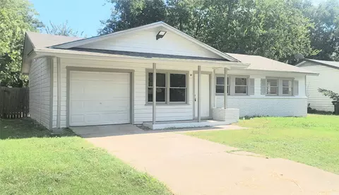3963 Pate Dr, Fort Worth, TX 76119