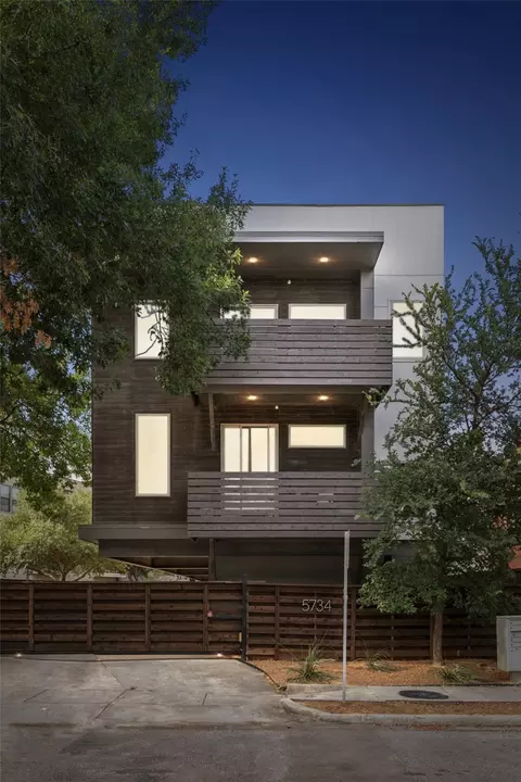 5734 Oram St #103, Dallas, TX 75206