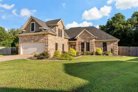 655 Nicole Dr, Reno, TX 75462
