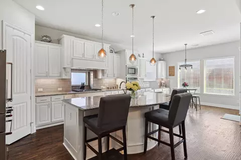 9209 Sandhills Dr, Lantana, TX 76226