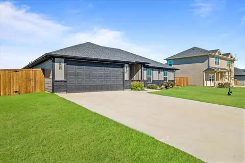 432 Cirrus Cir, Muenster, TX 76252