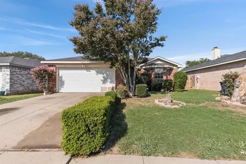7404 Nohl Ranch Rd, Fort Worth, TX 76133
