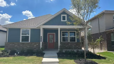 6725 Lake Overlook Dr, Fort Worth, TX 76135