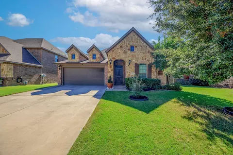 2739 Elmwood Dr, Burleson, TX 76028