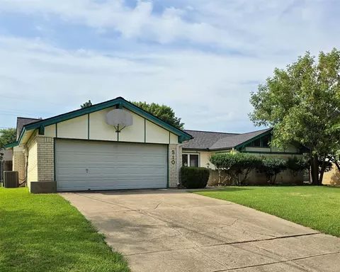 Exterior - 510 Copher Ct, Euless, TX 76040 photo 7 of 10