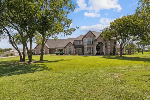 9909 Tantarra Dr, Burleson, TX 76028