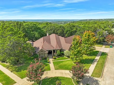 1931 Wood Dale Cir, Cedar Hill, TX 75104