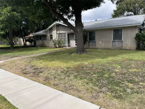 3223 Eastbrook Dr, Mesquite, TX 75150