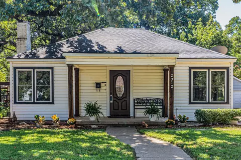 2312 Lotus Ave, Fort Worth, TX 76111