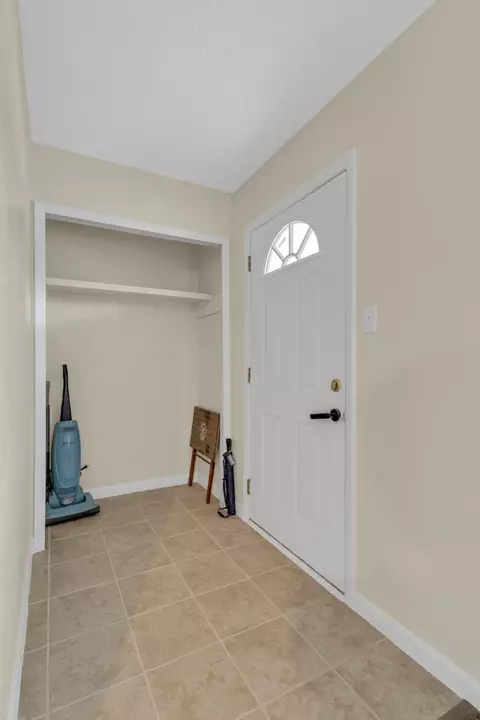 Entry Way - 1201 Glenn Dr, Euless, TX 76039 photo 1 of 1