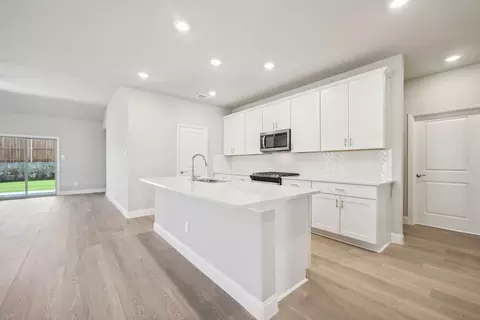 2208 Palomino Ln, Seagoville, TX 75159