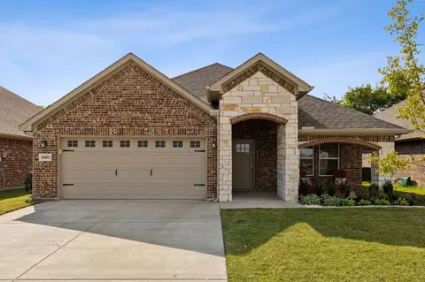 8402 Grant Ln, Greenville, TX 75402
