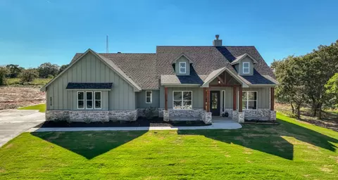 6020 Cottontail Ct, Springtown, TX 76082