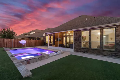 1724 Bellinger Dr, Haslet, TX 76052