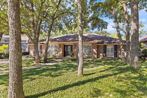 4702 El Brevo Ct, Arlington, TX 76017