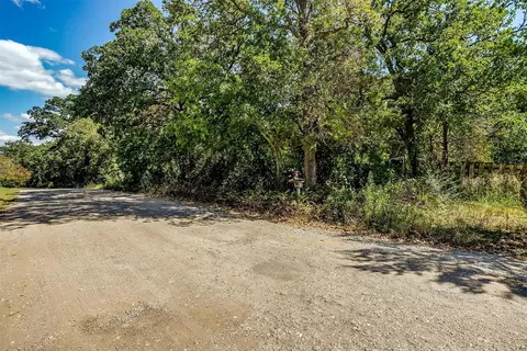 8224 Dot Hudson Rd, Alvarado, TX 76009