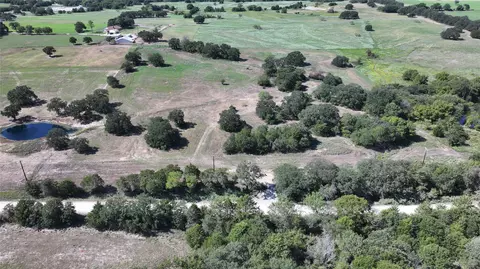1806 Roth Rd, Bowie, TX 76230