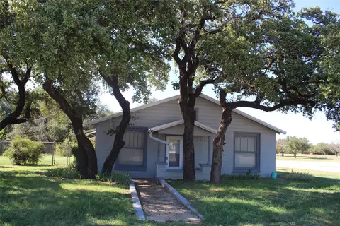 1601 Indian Creek Dr, Brownwood, TX 76801