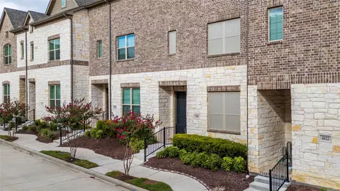 4416 Grady Ln, Carrollton, TX 75010