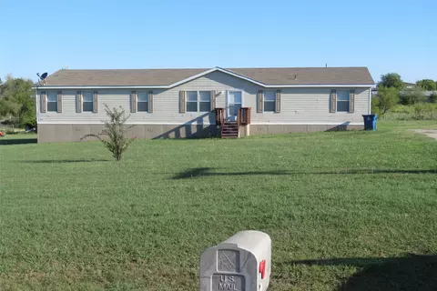 5712 Kentucky St, Joshua, TX 76058