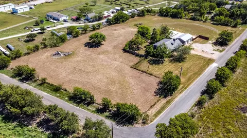 1830 Miller Rd, Midlothian, TX 76065
