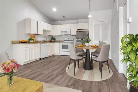 6108 Abrams Rd #428, Dallas, TX 75231