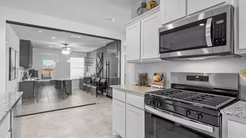 545 Bronze Cir E, Springtown, TX 76082 photo 6