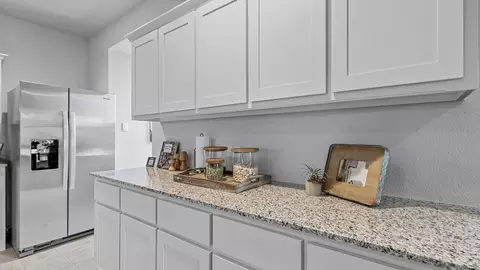 545 Bronze Cir E, Springtown, TX 76082 photo 7