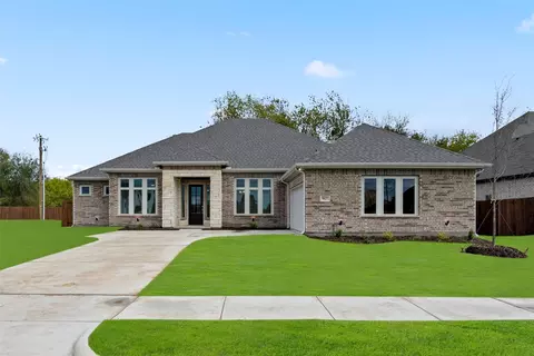 943 Richard Pittmon Dr, Desoto, TX 75115