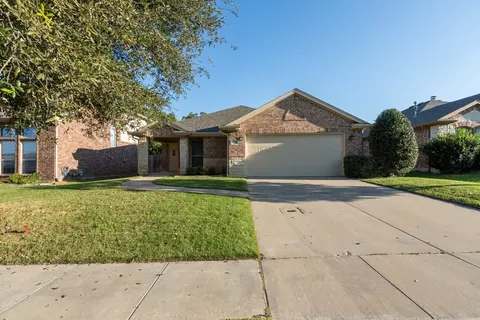 6532 Sierra Madre Dr, Fort Worth, TX 76179