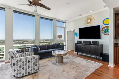 500 Throckmorton St #2505, Fort Worth, TX 76102