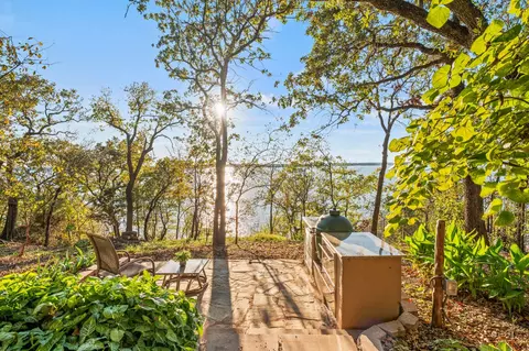540 Diamond Point Dr, Oak Point, TX 75068
