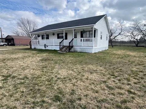 214 E 20th St, Coleman, TX 76834