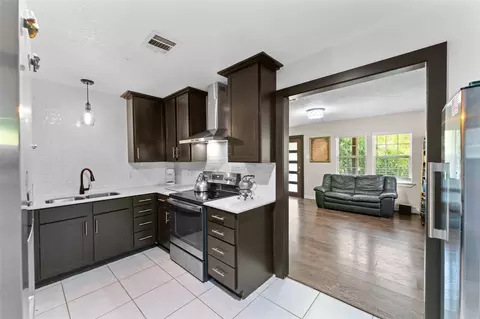 332 Chandler St, Wilmer, TX 75172