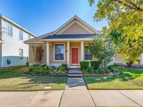 10340 Franklin Dr, Providence Village, TX 76227
