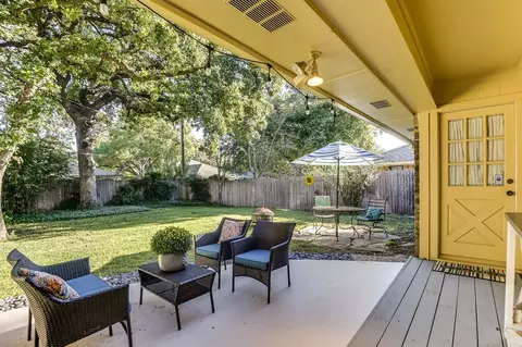 1109 Briarcliff Dr, Arlington, TX 76012